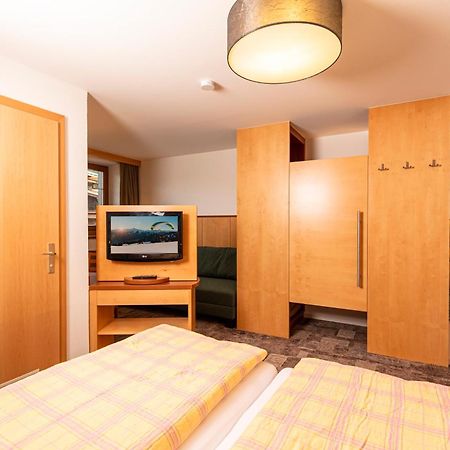 Hotel-Garni Pramstraller ไมย์อาโฮเฟิน ภายนอก รูปภาพ