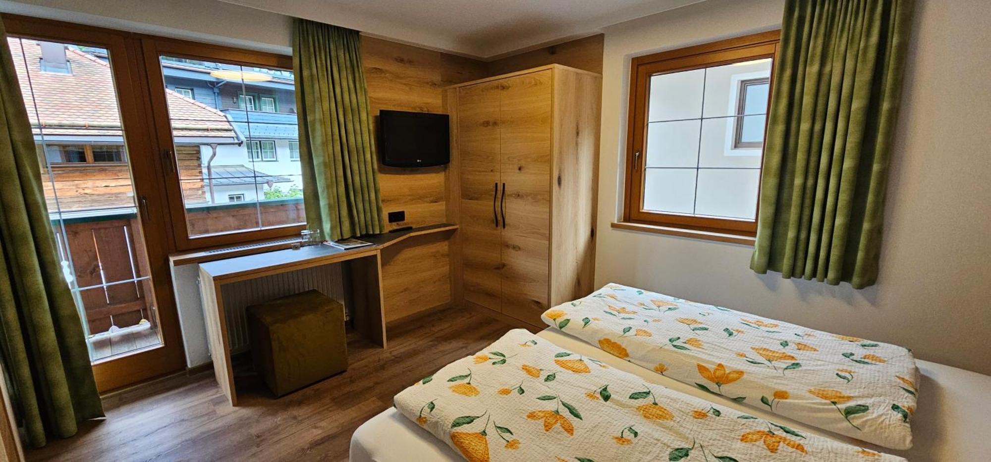 Hotel-Garni Pramstraller ไมย์อาโฮเฟิน ภายนอก รูปภาพ